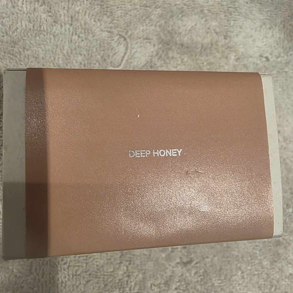 Haus Labs By Lady Gaga Bio-Blurring Loose Setting Powder in Deep Honey-NIB